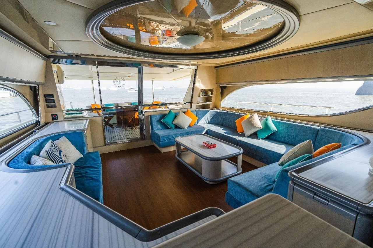 How to Host an Unforgettable VIP Birthday Party on a Yacht in Mumbai